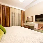 Pinia Eco-hotel 3*