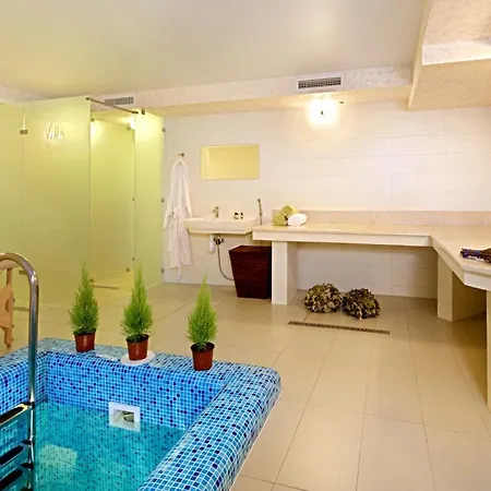 Hotel Pinia Eco-hotel