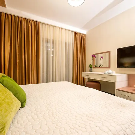 Szálloda Pinia Eco-hotel