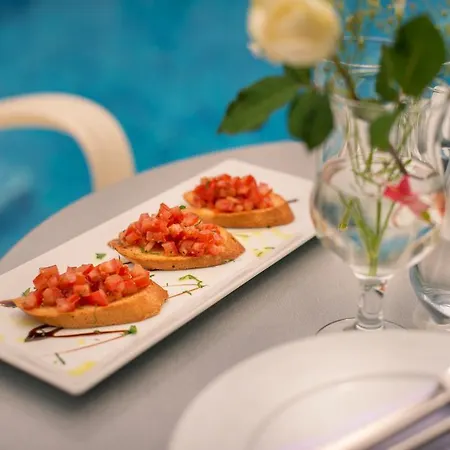 Pinia Eco-hotel Szálloda 3*