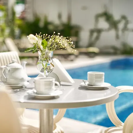 Szálloda Pinia Eco-hotel