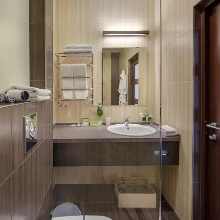 Hotel Pinia Eco-hotel 3*