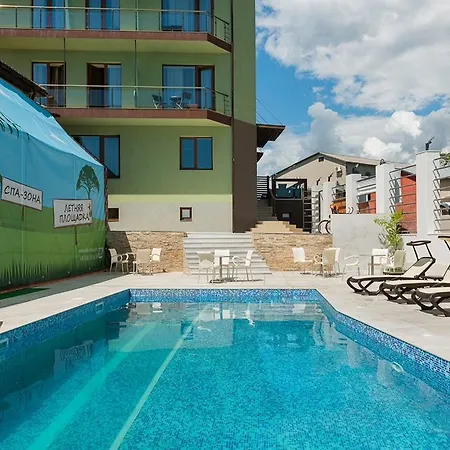 Hotel Pinia Eco-hotel 3*