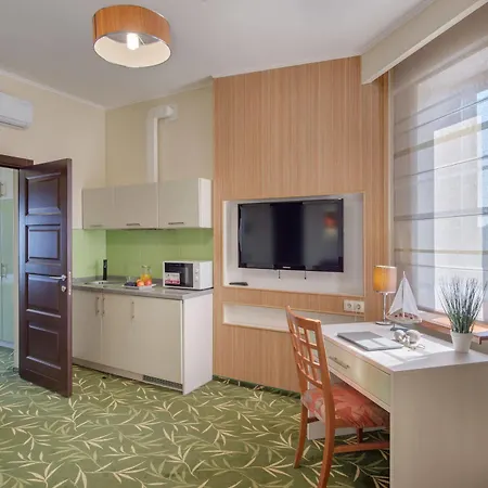 Pinia Eco-hotel Szálloda