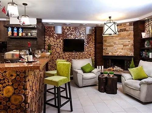 Pinia Eco-hotel Szálloda