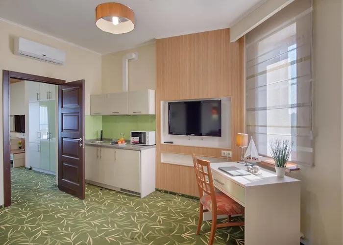 Pinia Eco-hotel Szálloda