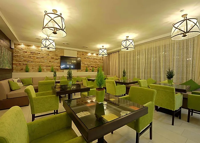 Szálloda Pinia Eco-hotel Odessza