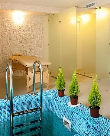 Pinia Eco-hotel Hotel 3*